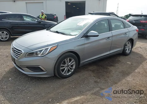 2017 Hyundai Sonata Se z USA, uszkodzony, nr VIN 5NPE24AF4HH499720